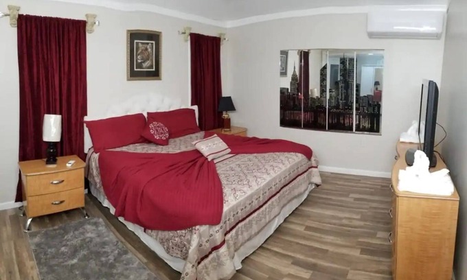 Marietta Appartement | Modern King Studio Apt w/ Private Entrance