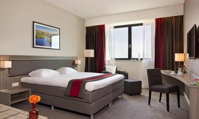 Zestienhoven Hôtel | Modern Living Spaces Designed for Comfort and Convenience! Airport Access!