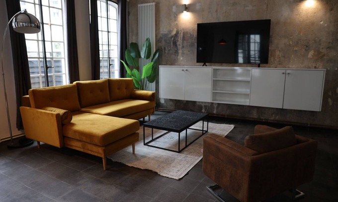 Saint Georg Appartement | Modern Loft Apartment in Hamburg City Center. 2 minutes from the main station