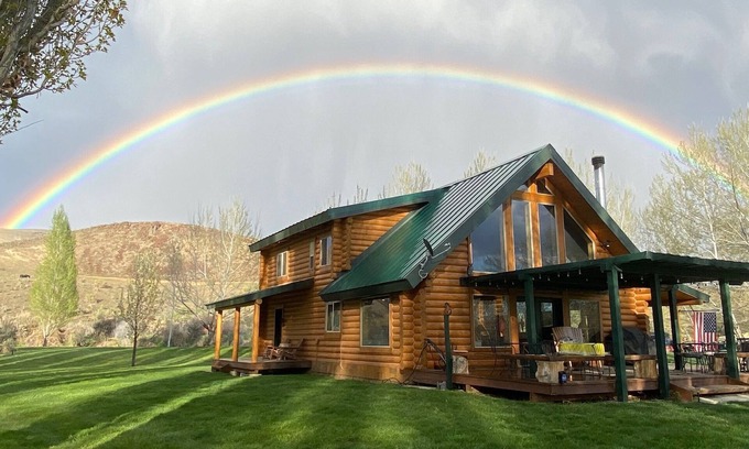 Humboldt County Cabine | Modern Log Cabin on a historic cattle ranch in Northern Nevada.