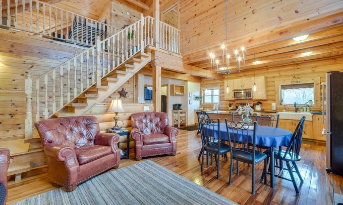 Pine City Cabine | Modern Log Cabin w/ Rec Room, Steps to Lake!