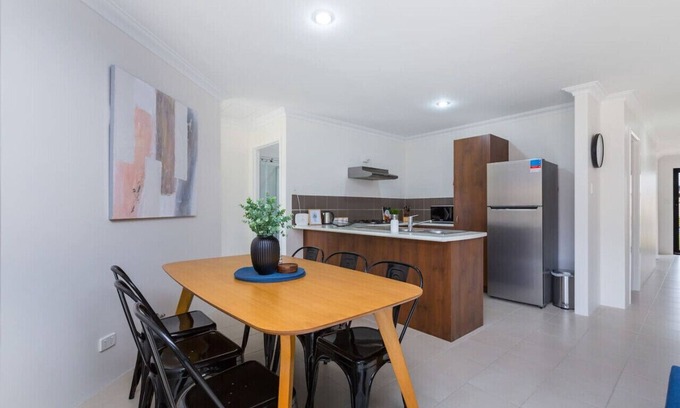 East Cannington Maison | Modern Luxury in East Cannington!