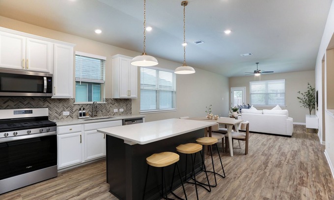 Far North Central Maison | Modern Luxury Home located in north central San Antonio