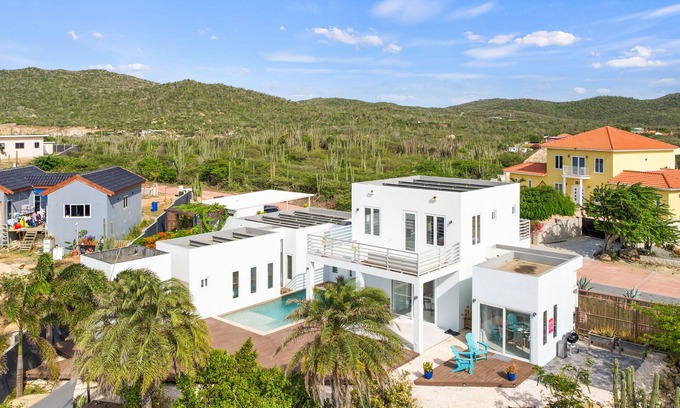 Santa Cruz Maison | Modern Luxury Oasis in San Fuego - Aruba
