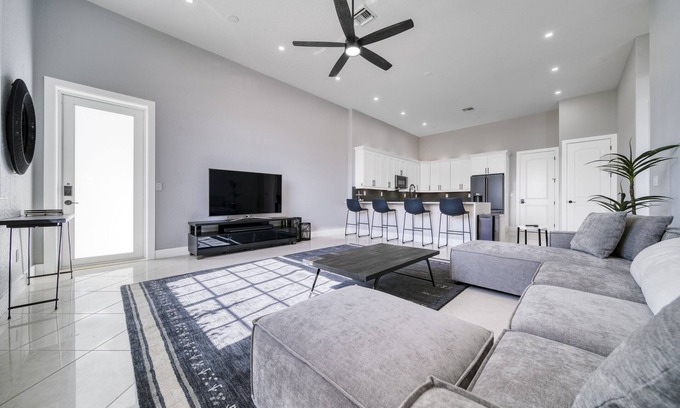 Southwest Ranches Maison | Modern Luxury Apartment Centrally Located in Southwest Ranches Hidden Gem!