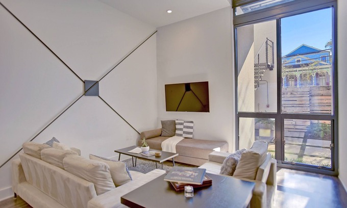 Faubourg Marigny Copropriété | Modern Marvel 2 blocks from French Quarter & Frenchmen
