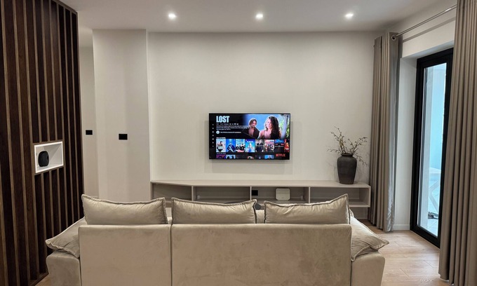 Blloku Copropriété | Modern meets Comfort 2 Br apartment in Bllok