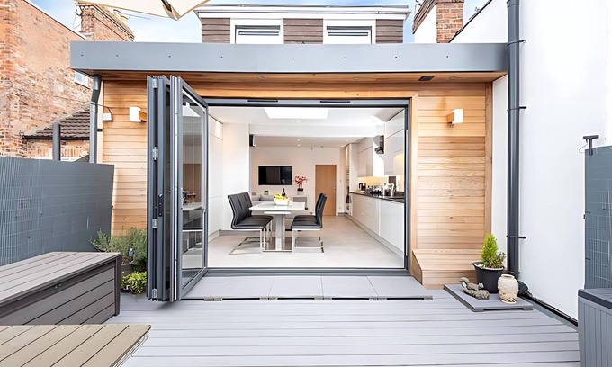 Heworth Appartement | Modern Minimalist 3-Bed Duplex Apartment in York I Pass The Keys