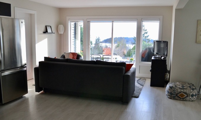 West Sechelt Maison | Nouveau! Suite moderne avec vue sur la mer et 2 chambres - Sechelt, Bc