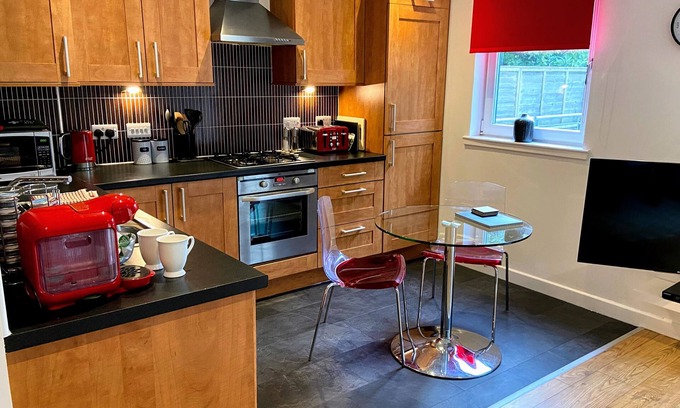 Restalrig Appartement | The Lochend Park View Residence No.3