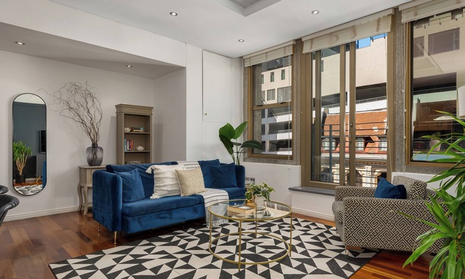 Flora Park Appartement | Modern One Bed Apt - Central - Pool