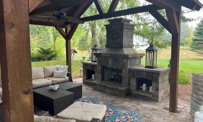 Mountain Maison | Modern Rustic Cabin - 2BR/1BA + Kid-Friendly Bunk Room & Fireplace