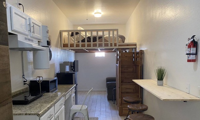 Maricopa County Appartement | Modern Rustic Tiny Attached Guest Apartment