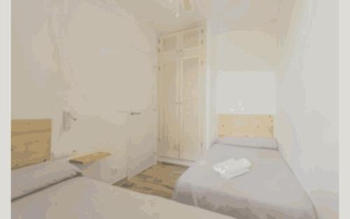 Es Castell Appartement | Modern Seaside Apartment in Menorca