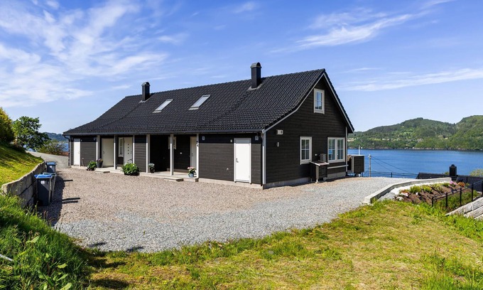 Osteroy Maison | 3 chambres hébergement à Valestrandsfossen