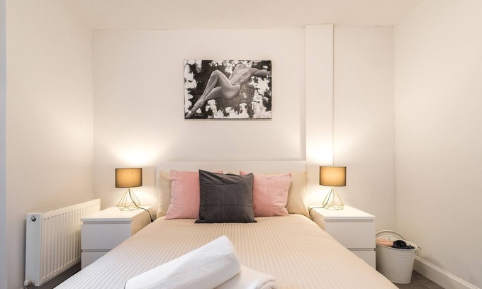 Gorgie Appartement | Modern Spacious 1BR Flat *Free Parking & Garden*
