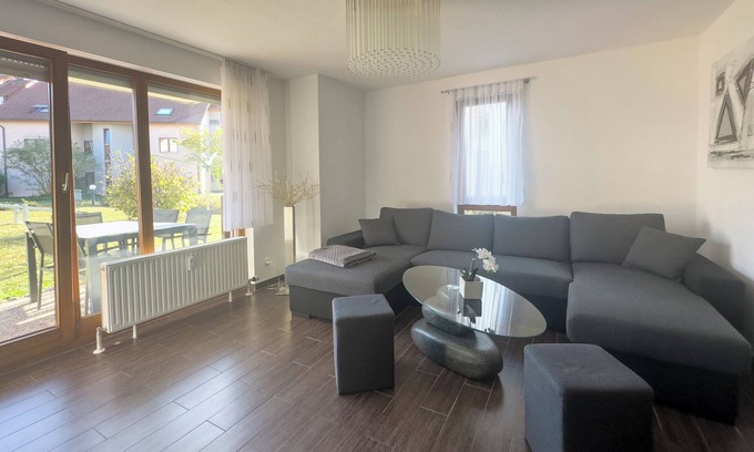 Obersulm Appartement | Modern, spacious 2 room apartment, close to Audi, Lidl, Bosch, Kaufland