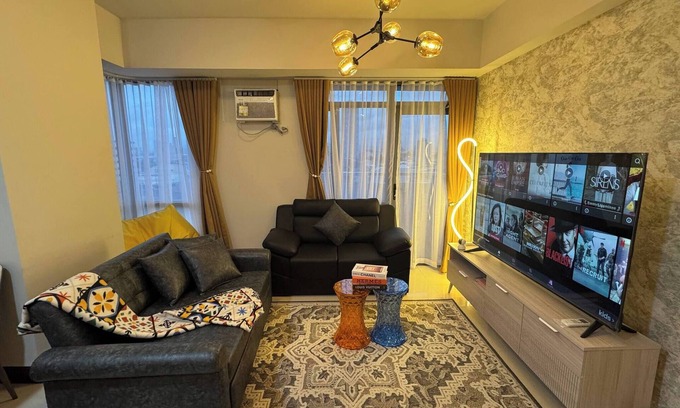 Socorro Copropriété | Modern & Spacious 2BR 68 sqm Condo in Manhattan Heights Pool View