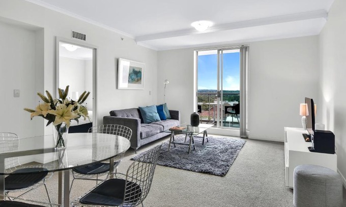 Chatswood Appartement | Modern spacious Chatswood Apartment H1016
