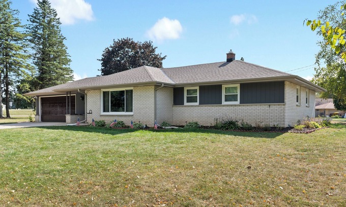 Grafton Maison | Ranch moderne dans la charmante Grafton, près de Cedarburg