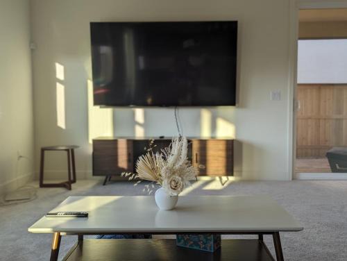 Sparks Maison | Modern, Spacious & Relaxing Home in Sparks, NV