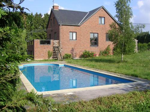 Felenne Appartement | Modern Stay with Hot Tub