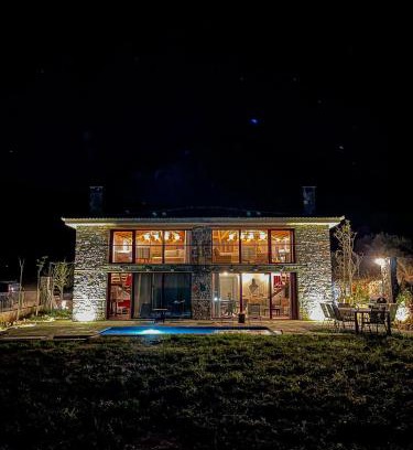 Kymi-Aliveri Villa | Modern Stone Villas with Swimming Pool