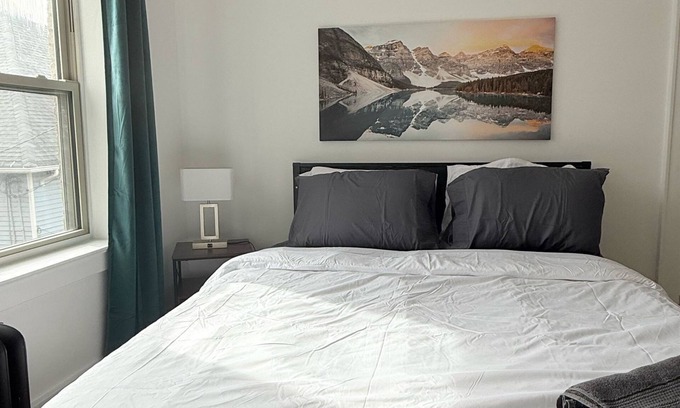 East Avenue Appartement | This apartment is a 1 bedroom(s), 1 bathrooms, located in Rochester, NY.