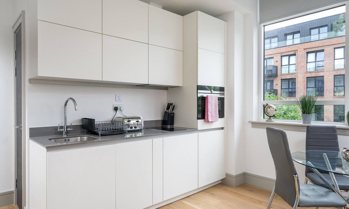 Bruce Grove Appartement | Modern Studio w/ parking -15 mins from Central London