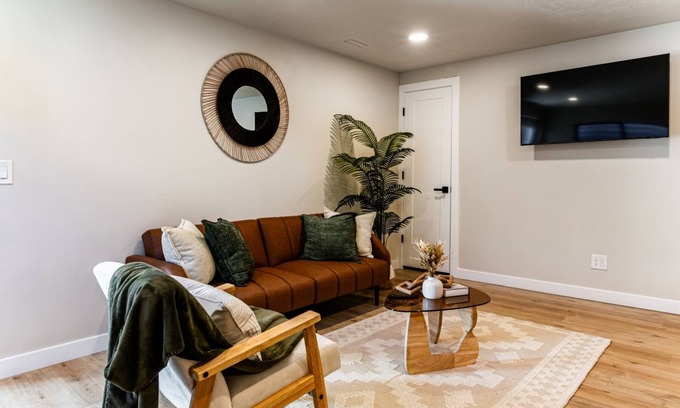 Sandy Maison | Modern Style Home. Near Expo, RSL, and Canyons