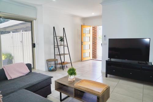 Deer Park Maison | Modern style unit 2 Deer Park