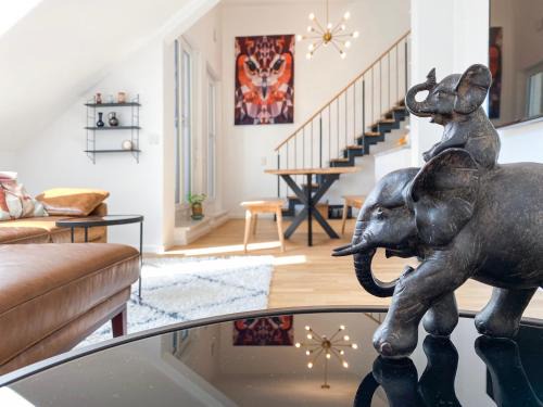 Freising Appartement | Modern & Stylisch - Penthouse-Feeling nahe Flughafen München