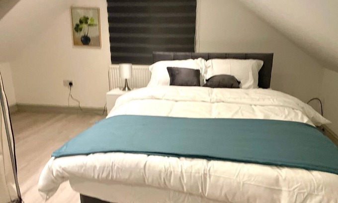 Carcroft Maison | Modern Stylish 3 Bedroom Detached House Doncaster