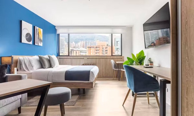 La Aguacatala Appartement | Modern Suite/Coworking+Gym, WiFi 300MB, AC
