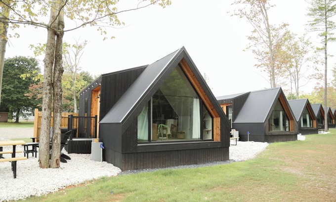 Milroy Cabine | Modern Tiny Home 25/With Hot Tub!