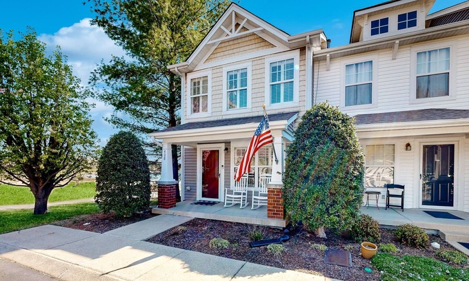 Nashboro Village Maison | Modern townhome with on-site golf & pool - water views, W/D, & central AC