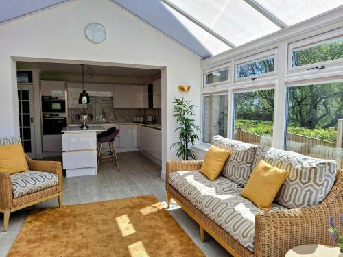 Ingatestone Maison | Modern townhouse with easy access to London