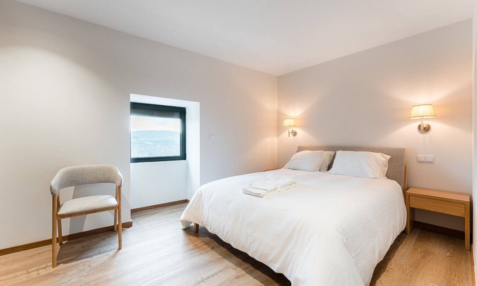 Fareja Appartement | Modern tranquility in Gémeos