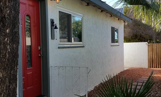 Glendale Maison | Emplacement: Maison d'hôtes moderne et moderne à Great North Glendale AZ