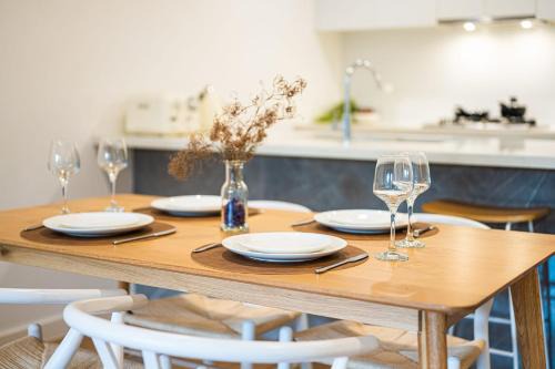 Ryde Appartement | Modern Urban Retreat Stylish Apt in Ryde's Heart