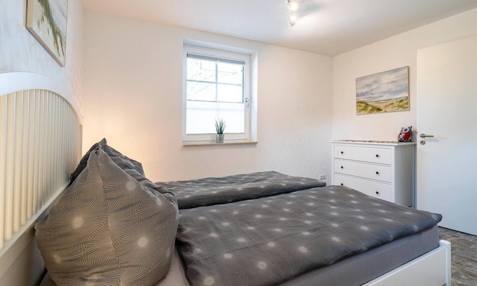 Graal Mueritz Appartement | Modern vacation apartment with fireplace close to the beach