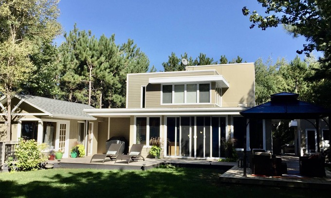 Brackley Beach Maison | Modern Vacation Home With A/C & Screened In Gazebo Close To National Park Beach