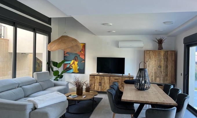 Benajarafe Maison | Modern vacation home with pool