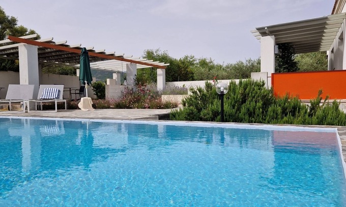 Loiri Porto San Paolo Maison | Modern vacation home - wonderful view, private pool, near San Teodoro, 4 adults + 2 children