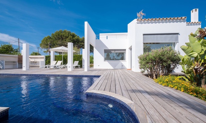 Santandria Villa | Villa moderne "Xipell 9" avec piscine et barbecue