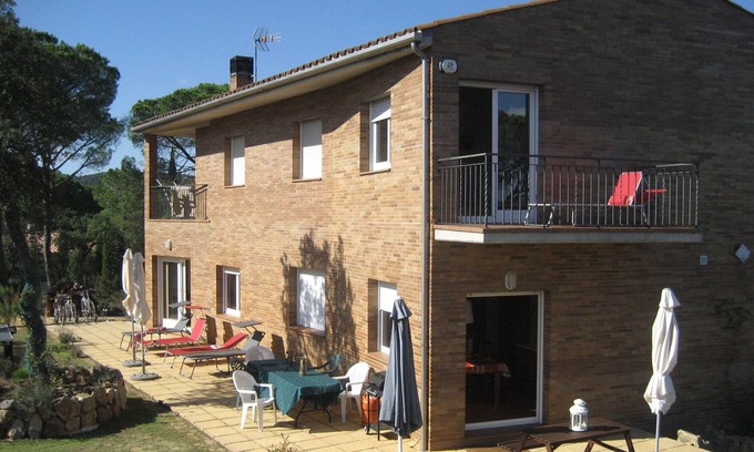 Santa Maria de Solius Villa | Villa moderne en milieu rural - 8 couchages + 2. Ideal pour familles