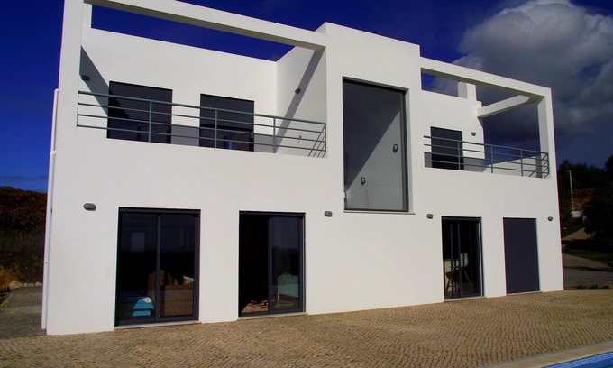 Tavira Villa | Villa moderne dans la paisible zone rurale près de Tavira avec une magnifique vue sur la mer