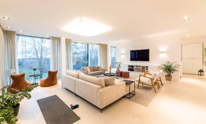 Wald Villa | Modern villa in the countryside with pool, garden and large living room