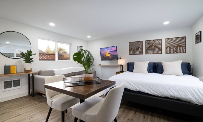 Arbor Heights Maison | Modern West Seattle Bungalow