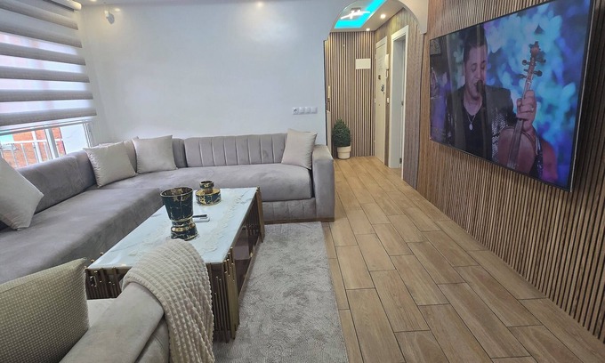 Terrassa Appartement | Modern Whole Lodging, Barcelona Terrassa